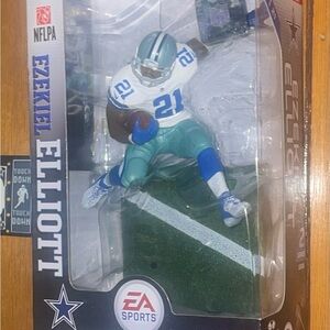 McFarlane NFL Madden 18 Ultimate Team Series 2 ELLIOT action figure.